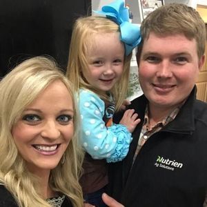 Meet your Posher, Ashley